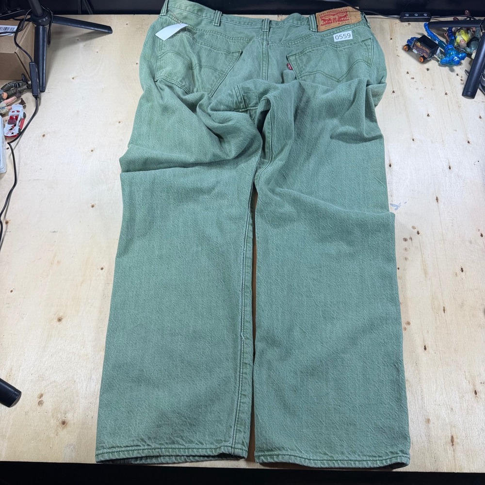 Levis 501 Mens 40x32 White Oak Cone Denim Jeans Green Button Fly Made Mexico - Picture 3 of 6